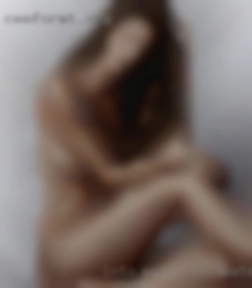 Into metal and electronic Coldwater, MI naked music.